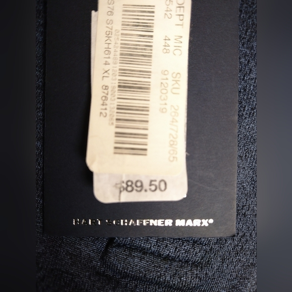 Hart Schaffner Marx - Picture 3 of 4